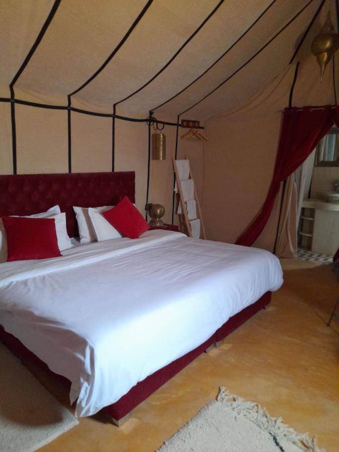 Sahara Stories Camp " Heated Tents" Мерцуга Екстериор снимка