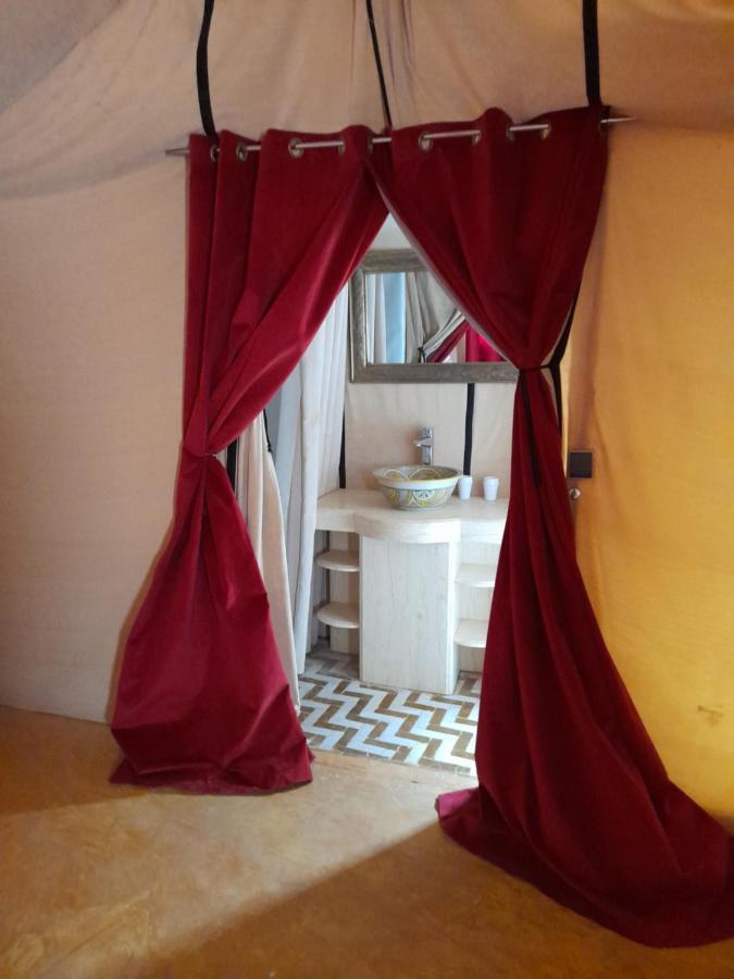 Sahara Stories Camp " Heated Tents" Мерцуга Екстериор снимка